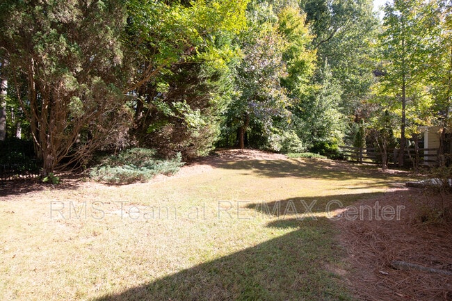 Building Photo - 3525 Park Bluff Ln NW