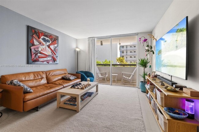 Primary Photo - 1775 Washington Ave