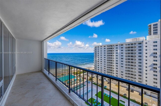 Building Photo - 4280 Galt Ocean Dr