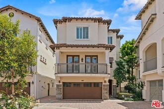 Building Photo - 5738 S Celedon Creek