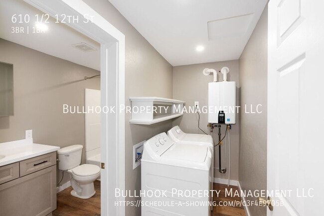 Building Photo - 610 1/2 12th St-