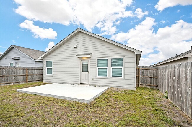 Building Photo - 5925 San Geronimo