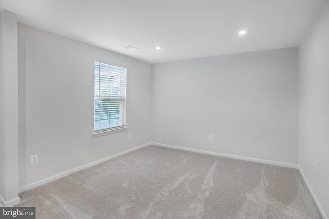 Building Photo - 9346 Tanfield Dr