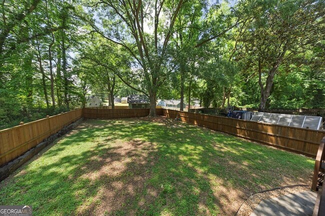 Building Photo - 1157 Indale Pl SW