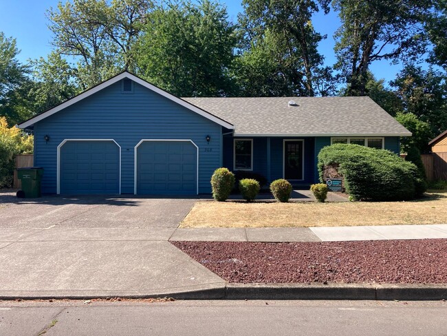 Building Photo - Nice 3 bedroom 2 bath house in Newberg. La...