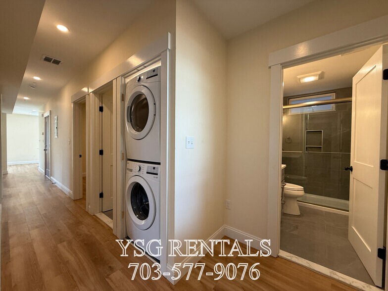 Building Photo - 14 Dorr St