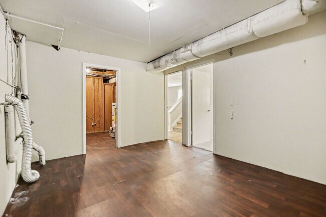 Building Photo - 1380 Muirfield Dr