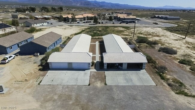 Building Photo - 2021 S Dandelion St