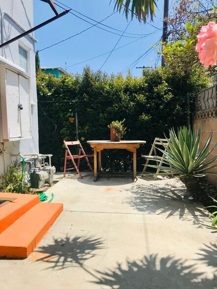 Backyard Patio - 5362 Monroe St
