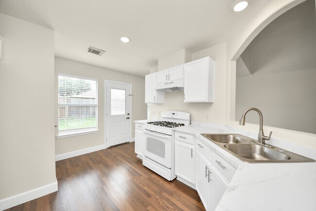 Building Photo - 18910 Bonners Park Cir