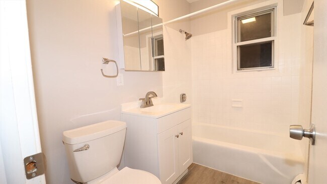 Building Photo - 139 Litchfield Pines Dr
