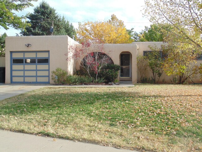 Primary Photo - 9716 Chapala Dr NE