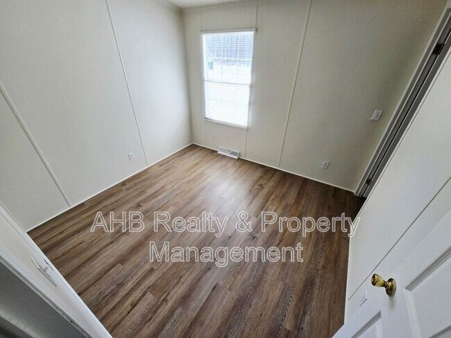 Building Photo - 1141 Palmer Farm Rd