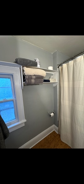 Building Photo - 2362 N 69th St