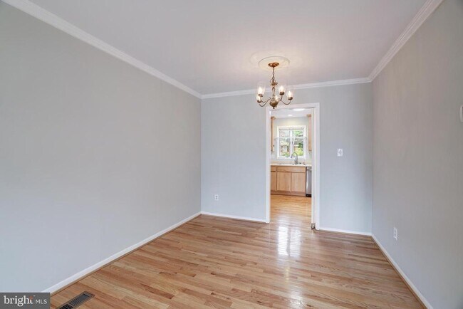 Building Photo - 9823 St Cloud Ct