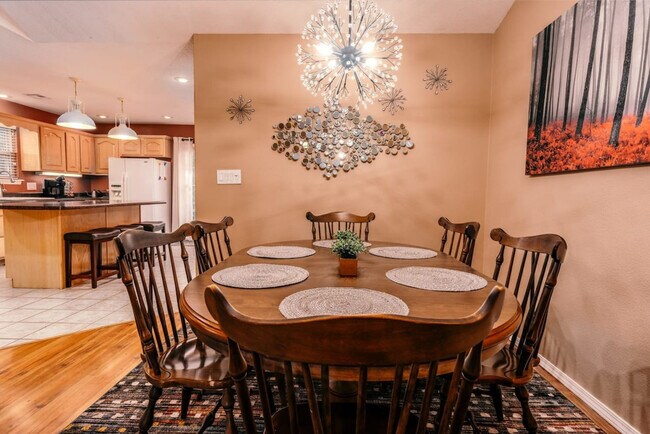 Building Photo - 1 Amesbury Dr