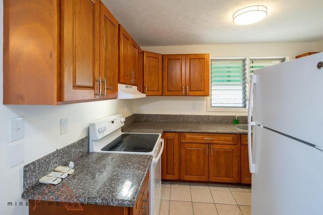 Building Photo - 2133 Metcalf St