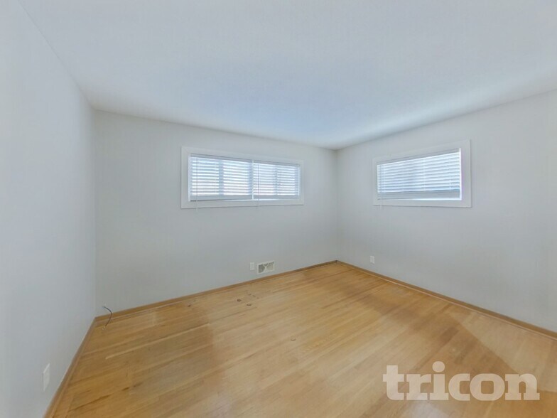 Building Photo - 2606 65th Ave N