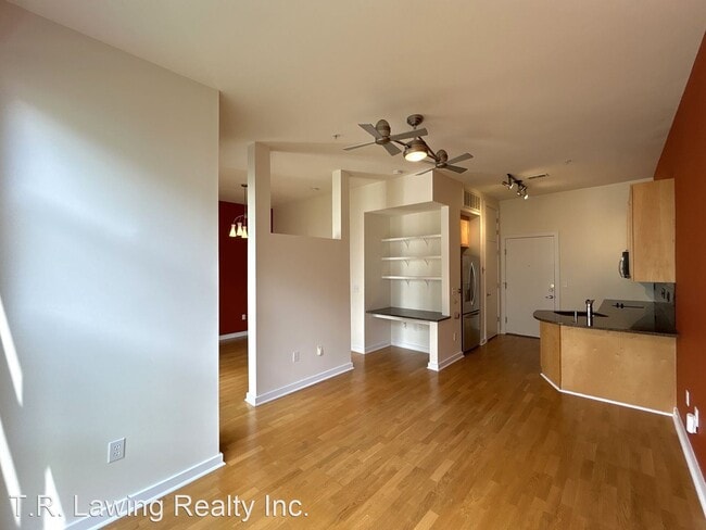 Building Photo - 1 br, 1 bath House - 525 East 6th Street  ...