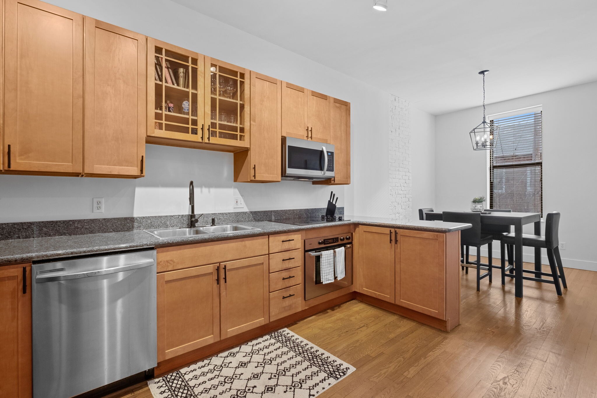 Building Photo - 1702 S Tucker Blvd