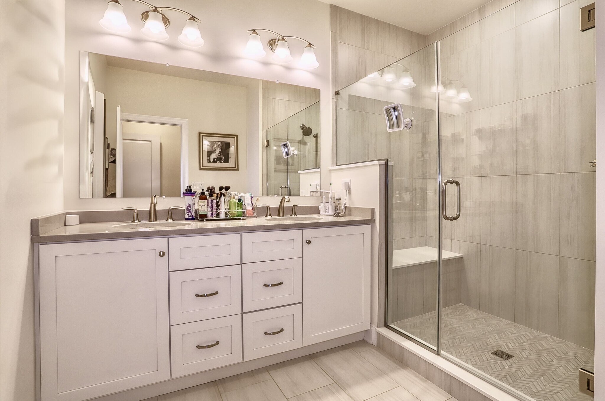 Building Photo - 22 Silent Nest Way