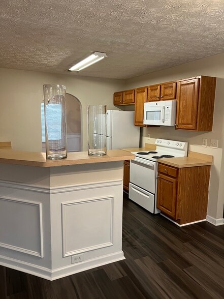 Building Photo - 827 Hannah Ct