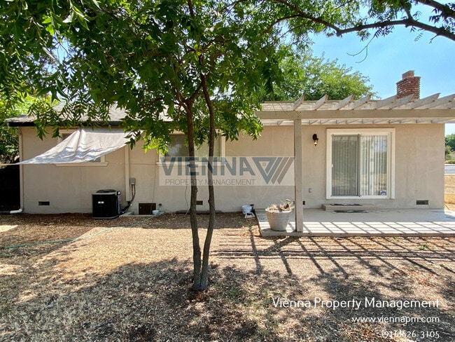 Building Photo - 5280 5th St