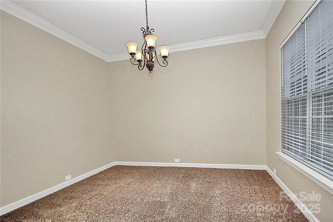Building Photo - 311 Palmerston Ln