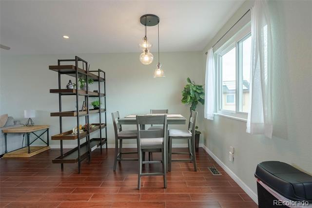 Building Photo - 4824 Ridenour Dr