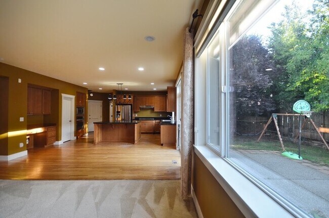 Building Photo - Elegant 4BR Murray Franklin Home in Fernwood Hills | EV Charger | Northshore Schools