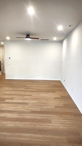 Building Photo - Room in Townhome on Grays Ml Rd