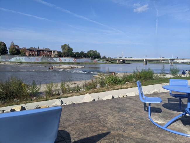 Building Photo - 11 Linwood St