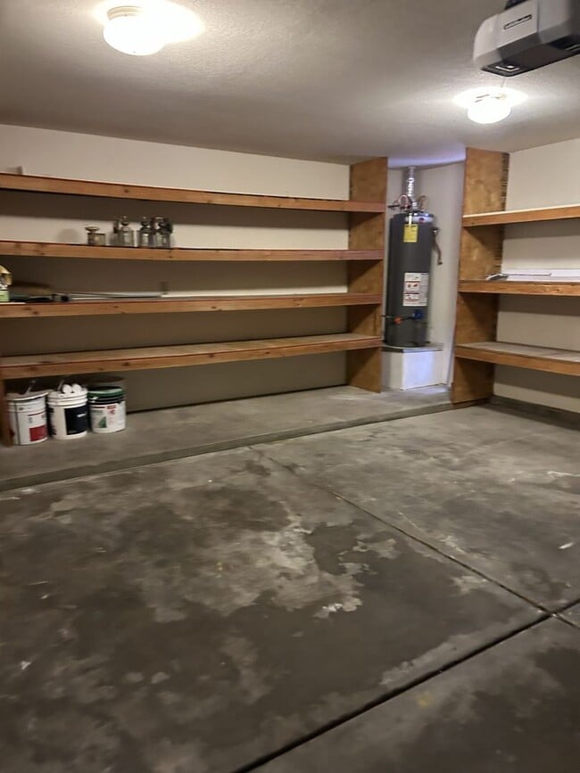 Building Photo - Unfurnished single story home in Villa Santa Rita Best Kept Secret.