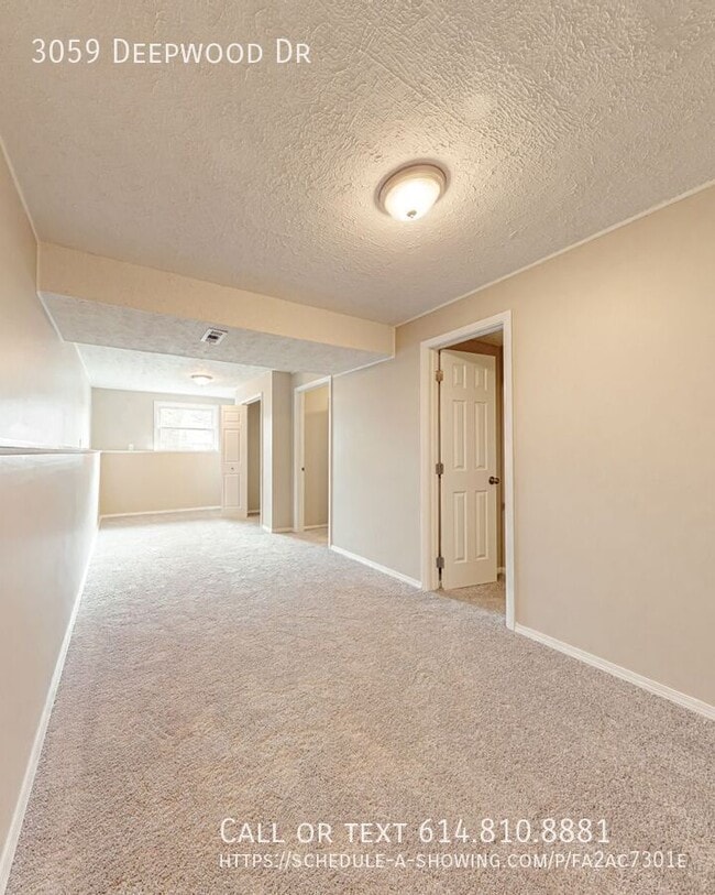 Building Photo - 3059 Deepwood Dr
