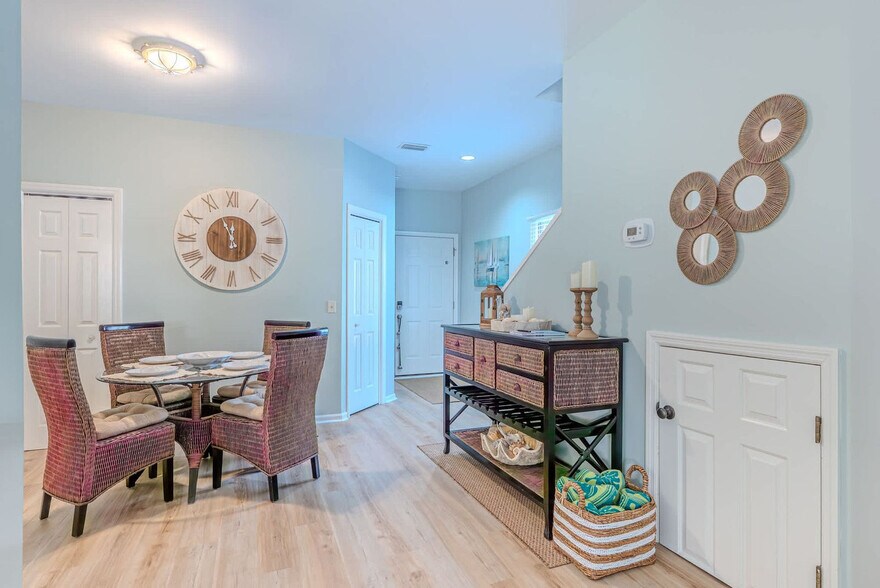 Building Photo - 137 Cordillo Pkwy