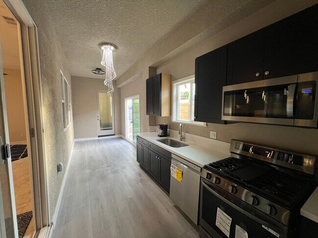Building Photo - Brand new 3 bedroom single story home!