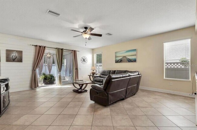 Building Photo - 4392 Vermillion Sky Dr