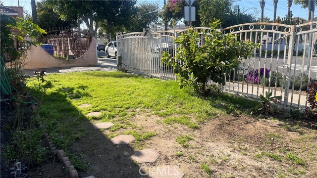 Building Photo - 2220 Delaware Ave