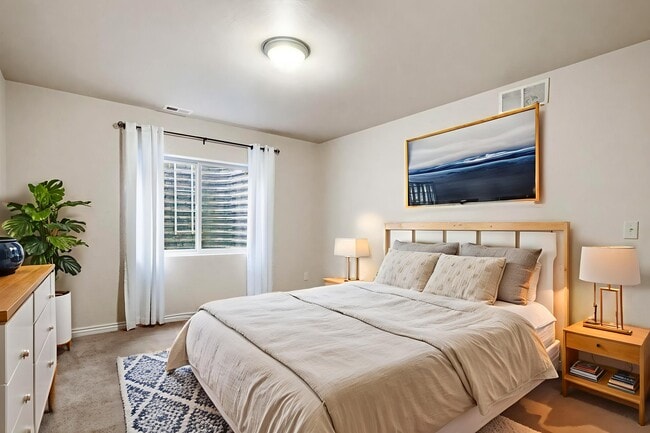 Building Photo - 5218 Gem Lake Ct