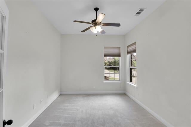 Building Photo - 13865 Pomegranate Dr
