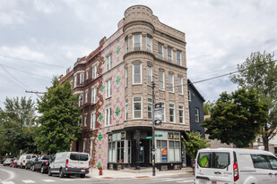 Building Photo - 814 W 18th St