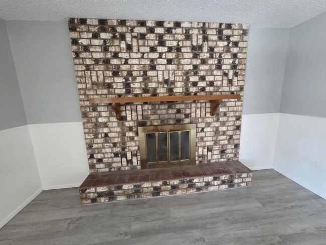 Building Photo - Very well maintained home - 6 Month Lease!!!