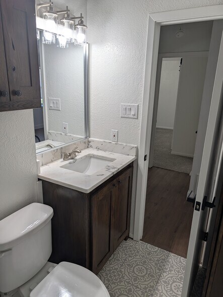 Building Photo - 200 Bonnie Bell Ln