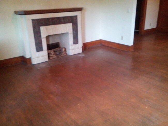 Building Photo - Cozy Two-Bedroom 1736 St. Joe. Blvd