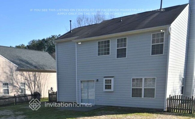 Building Photo - 526 Crossview Ln