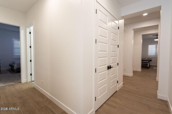 Building Photo - 8543 W Palo Verde Dr