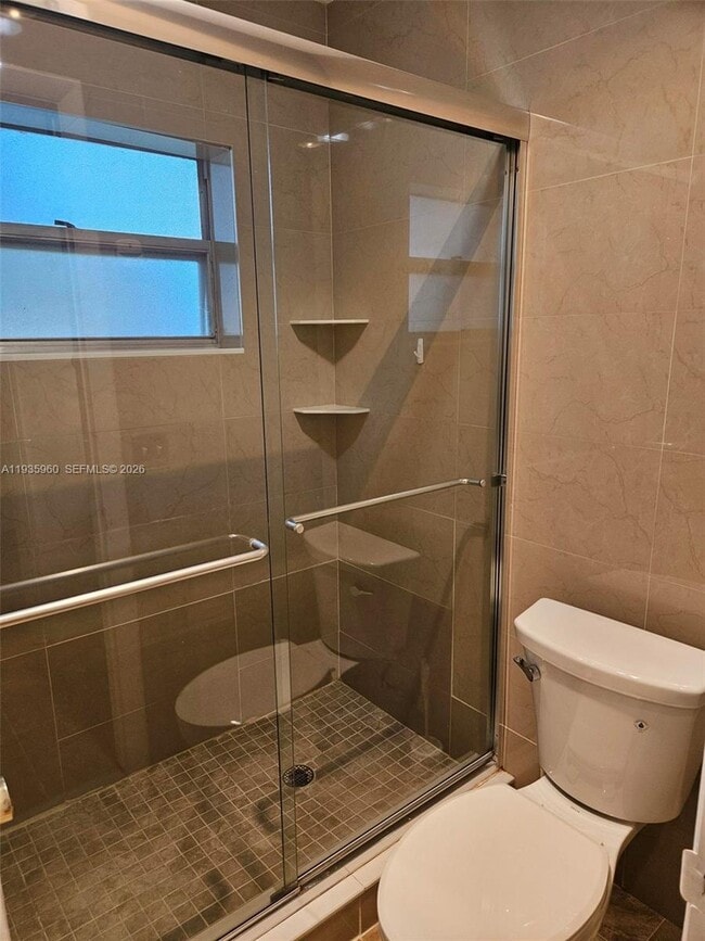 Building Photo - 5140 SW 40th Ave