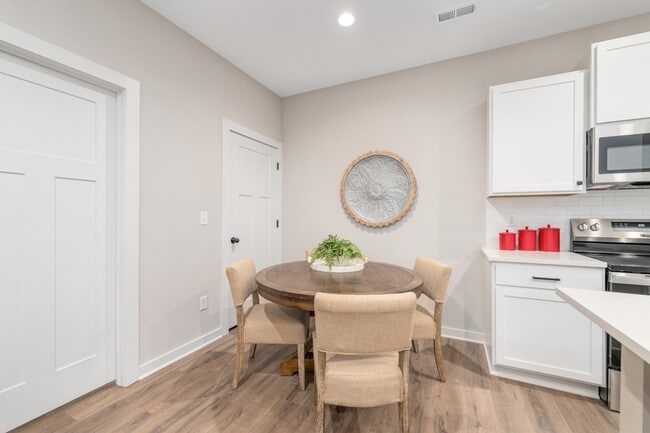 Building Photo - 12716 W Cowboy St