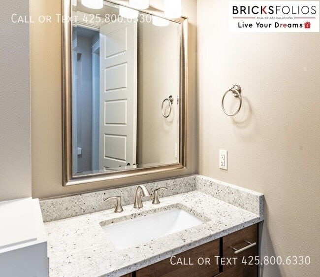Building Photo - Discover the Perfect Blend of Comfort and ...