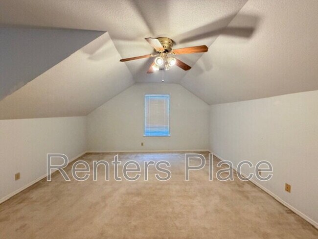 Building Photo - 11121 S 106th E Ave